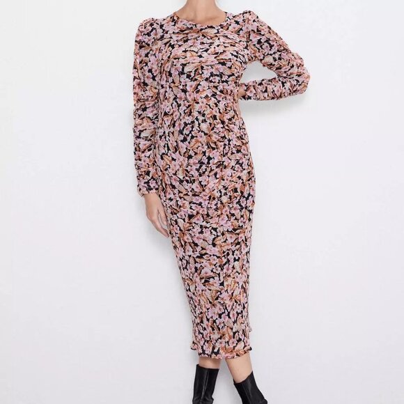 Zara Women’s Midi Floral Ruched Dress - Size M, NWT, Feminine & Flattering - Picture 1 of 16